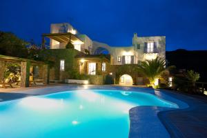 Standard Grand Villa with Sea View  room in Nama Villas