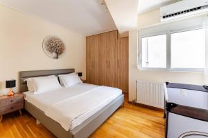 Lux & Style 75sqm with Private Parking in Athens