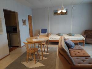 Kolmostien kotokortteeri