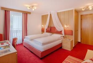 Double or Twin Room with Balcony room in Hotel Malita