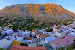 Παραδοσιακή κατοικία στο κέντρο των Ακουμίων