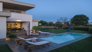 Modern villa in Pula