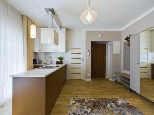Stylowe Apartamenty Studio blisko Centrum Krakowa by Noclegi Renters