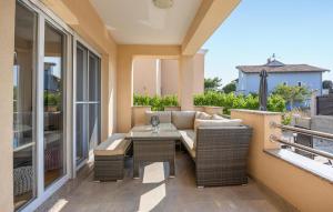 3 Bedroom Beautiful Home In Sukosan