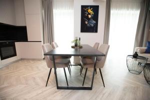 SaDim Lux Apartment City Tower-18th floor