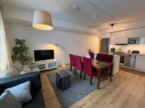 Kotimaailma Helsinki - Tilava kolmio Tikkurilassa - Suutarila