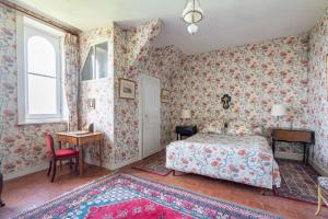 Maisons de vacances Chateau de famille - Dangeul - 15 personnes : photos des chambres
