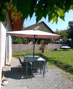 Maisons de vacances Maison avec terrasse : photos des chambres