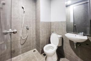 RedLiving Apartemen Riverdale Cikarang - Star Rooms