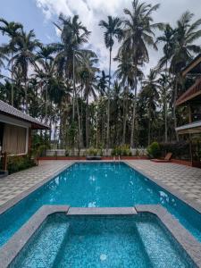 Mysore Farmstay with a Pool by EWA Properties