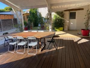 Maisons de vacances Maison 4 Chambres avec Piscine : photos des chambres
