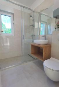 Double bedroom apartment No 16, first row by the sea, Beach House Ana