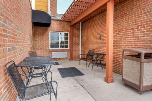 Birch Hill Suites - South Bend