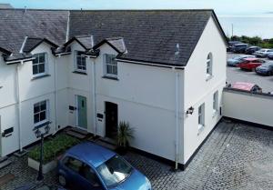 Tredreath, Manor Cottages