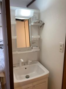 長野善光寺ビラ大門402号室