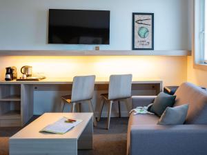 Hotels ibis Styles Gueret : Chambre Familiale avec 1 Lit Double, 1 Lit Simple et 1 Lit Superposé