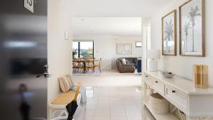 Bay Vista Penthouse - Heart of Nelson Bay