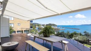 Riviera - Panoramic Water Views In The Heart Of Nelson Bay