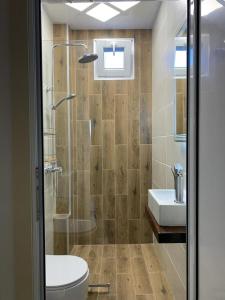 Sunray Guest House, Private Rooms & Apartment with Lovely Sea View