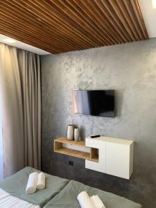 Sunray Guest House, Private Rooms & Apartment with Lovely Sea View