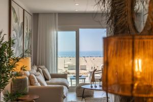 Los Camaleones by Ĥ - Playa de los Haraganes HLHC1203P17