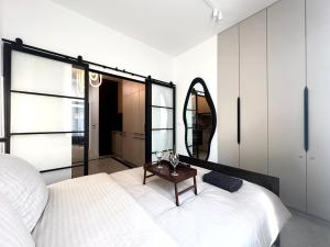 ŁĄKOWA Apartment ~ 1000m Main Square ~ Self Check-In 20h