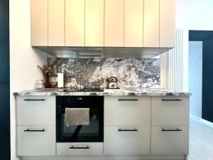 ŁĄKOWA Apartment ~ 1000m Main Square ~ Self Check-In 20h