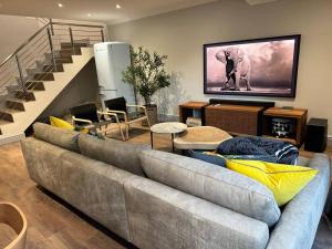 House La Gratitude - secure parking