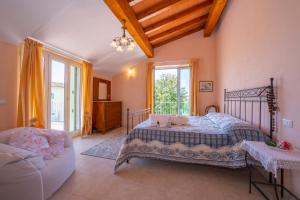 Villa Clara few km from the sea - Happy Rentals