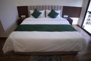 AK Castle Suites