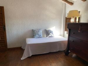 Els Racons del Fort Castle hosting up to 18 people