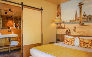 Hotels Les Etangs de Corot : Corot Suite