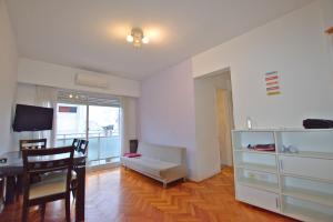 Cómodo y luminoso, 1 dormitorio, cocina, balcón - Hotel 4 stelle a Buenos Aires