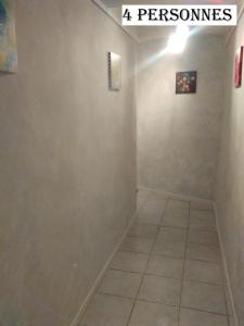 Appartements Appartement 4 Pers VERGEZE : photos des chambres