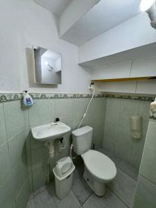 Duplex 3 com quartos para 3 camas de casal 3 beliches e 2 camas de solteiro para 12 pessoas