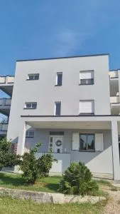 Apartmani Sutomore Tri Palme - Zgrade