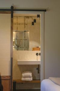 Hotels Les Etangs de Corot : photos des chambres