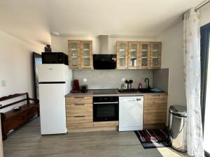 Maisons de vacances Studio et chambres V I P : photos des chambres