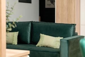 Cozy Studio with Parking in Poznań by Noclegi Renters