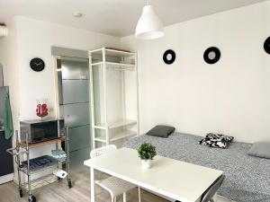 Appartements Studio moderne Le Perreux-sur-Marne 17m² : photos des chambres