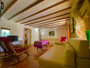 ULLAL - Rural Charm-AGRITOURISM approx 65000 meters PLUS PRIVATE MOUNTAIN villa and Outdoor Adventure Agritourism Apartment EQUIPATED - Private Mountain Path approximately 5 minutes walking from the beach -Ideal for relaxation