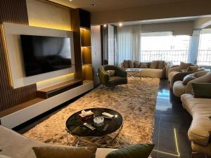 عبد العزيز ال سعود علي النيل