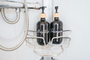 Wood Street - Stylish Prime Location Apartment by VICHY