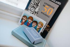 Wood Street - Stylish Prime Location Apartment by VICHY