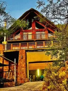 Breakaway Bushveld Mansion at Olifantsrivier ,Presidentsrus - Botshabelo