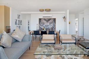 Modern Designer Penthouse with Panoramic views Amanda