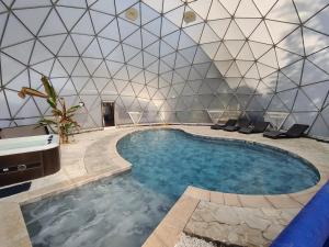Appartements Mas du Versadou, dans un espace naturel protege, piscine couverte chauffee toute l'annee, Spa et salle de jeux : photos des chambres