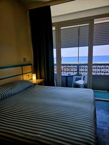 Camera Matrimoniale/Doppia con Letti Singoli con Vista Mare