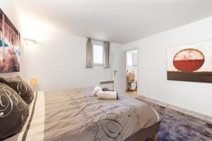 Maisons de vacances Villa Font du Roux - piscine chauffee - petanque - adapte mobilite reduite : photos des chambres