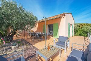 Villa Font du Roux - piscine chauffée - pétanque - adapté mobilité réduite